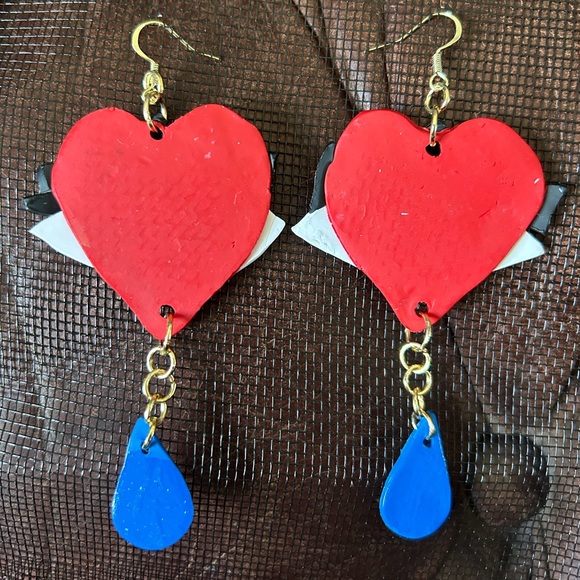 Handmade clay evil eye sacred heart earrings - Picture 4 of 5